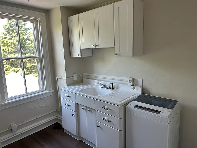 1617 N Van Buren St #A — Photo 14