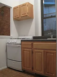 Rented by Tower Brokerage