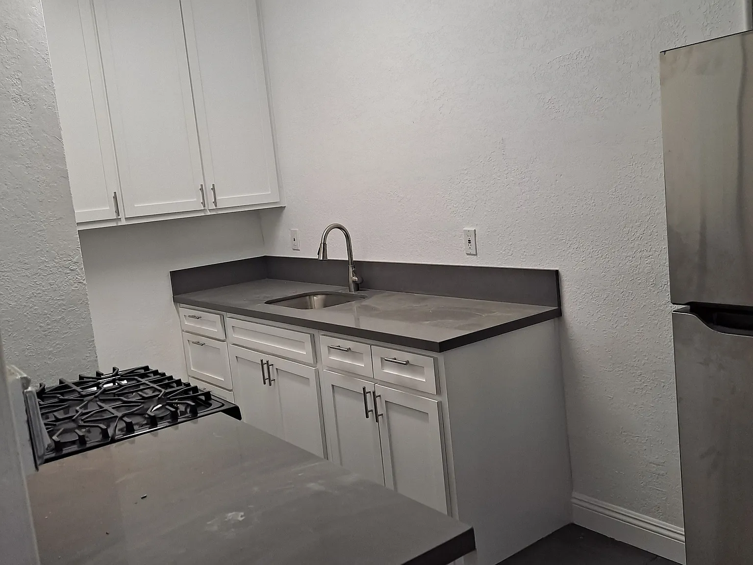 Manhattan Place — Photo 3