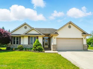 411 Ethan Cir, Bluffton, OH 45817