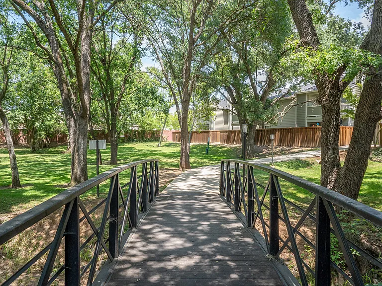 Creekside Colony — Photo 12