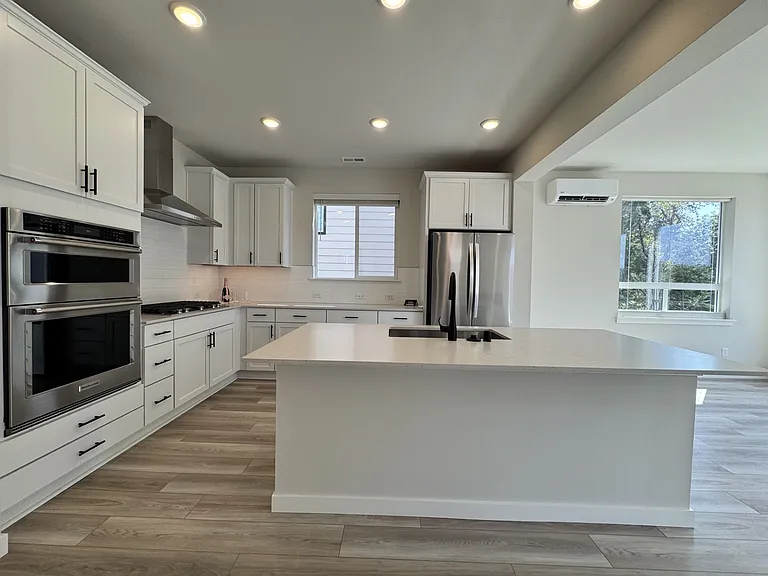 4255 Aberdeen Way NE — Photo 7