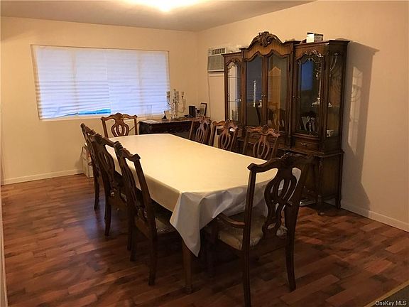 4th image of 63 Babcock Ln