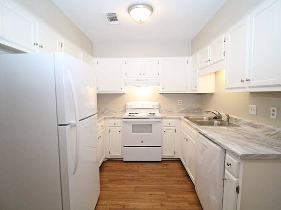 4th image of 1455 Acorn Ln #H