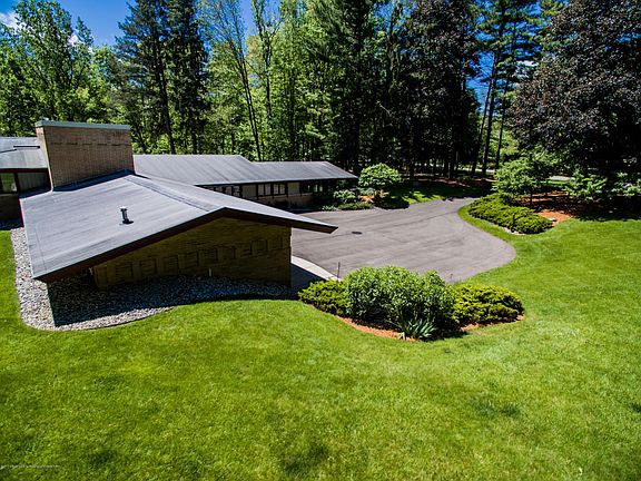 3rd image of 1185 Wrightwind Dr