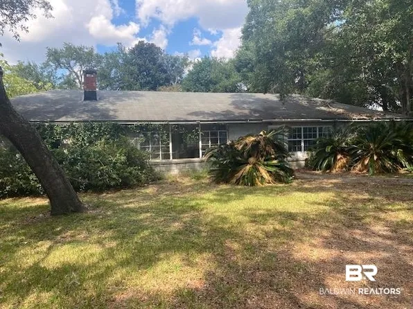 108 W 12th Ave, Gulf Shores, AL 36542