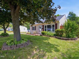 9 Mayhall Street, Colonie, NY 12205