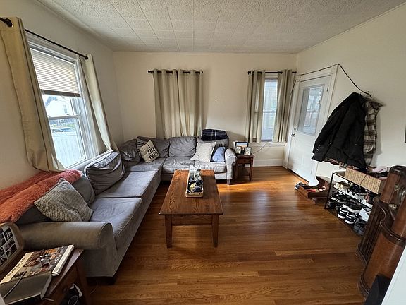 3rd image of 31 Mulberry St #1