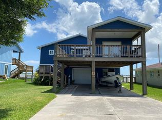 136 Donna Ln, Rockport, TX 78382