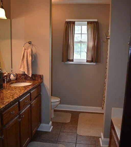 3950 Cantle Dr — Photo 9