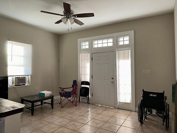 2nd image of 2001 Franklin Ave Unit A