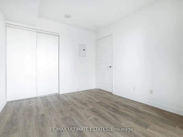 5168 Yonge St #711 — Photo 18