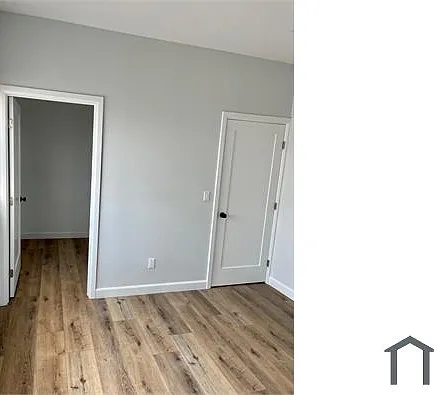 963 W 61st St — Photo 12
