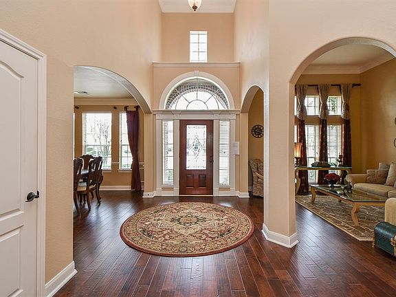 4th image of 14314 Medlowe Ct