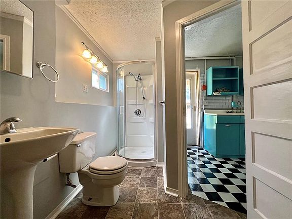 5th image of 5701 Parkview Ave