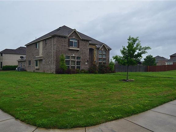 3rd image of 1600 Strayhorn Dr