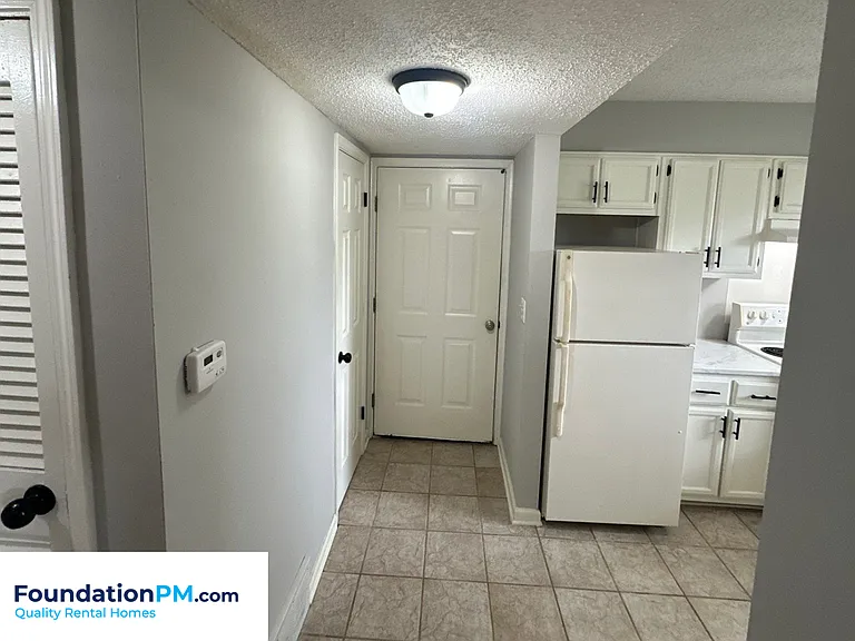 34 N Idlewild St #3 — Photo 7