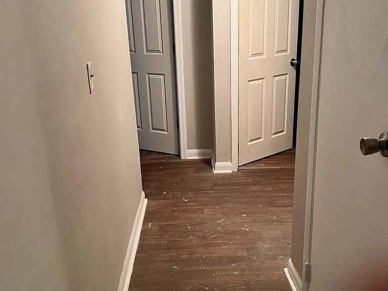 1706 Apple Valley Dr — Photo 2