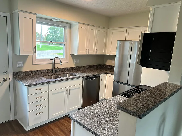 42 Cleveland Ave #B — Photo 4