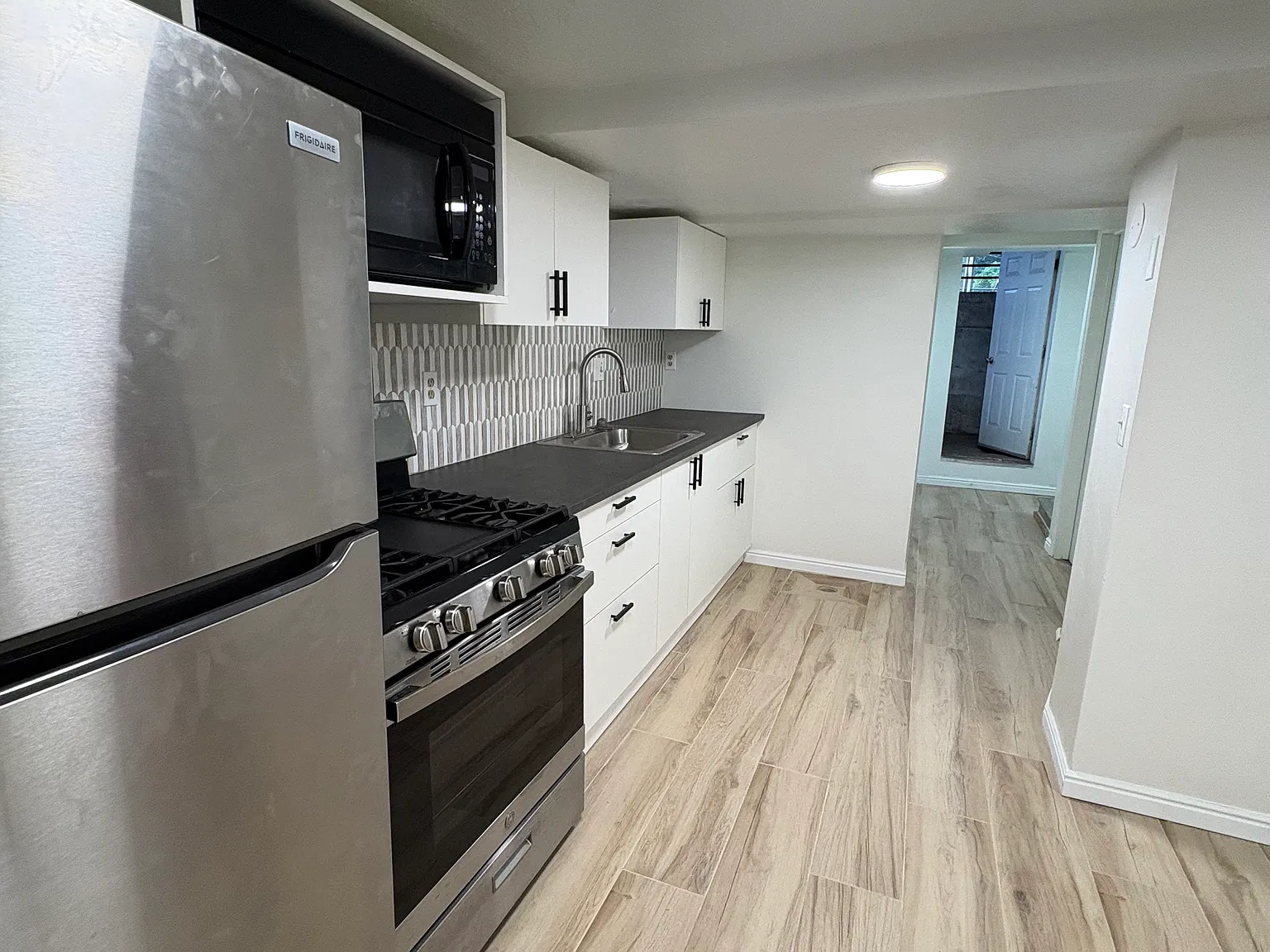 1 bed, $1,250 — Photo 2