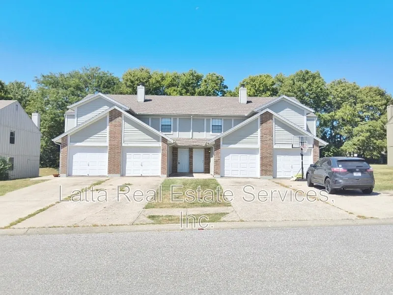 Sugarland Estates — Photo 1