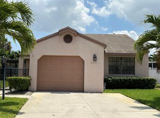 2411 SW 82nd Ave, Miramar, FL 33025