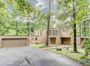 1714 Lancer Ln, Fort Wayne, IN 46845