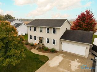 717 W Linden Ave, Gibsonburg, OH 43431