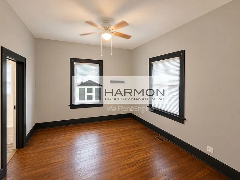 4612 S Seneca St — Photo 3