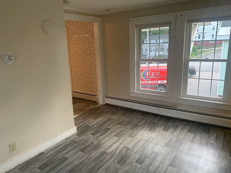 36 Union St — Photo 13