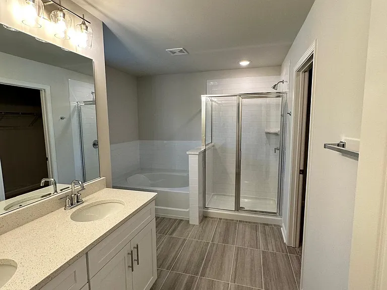 2813 Aiden Ct — Photo 10
