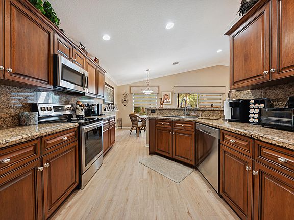 2nd image of 5170 Palazzo Place