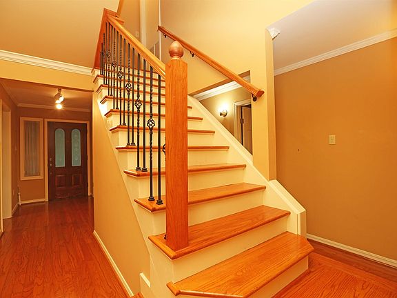 5th image of 5201 Fairway Ave APT 31