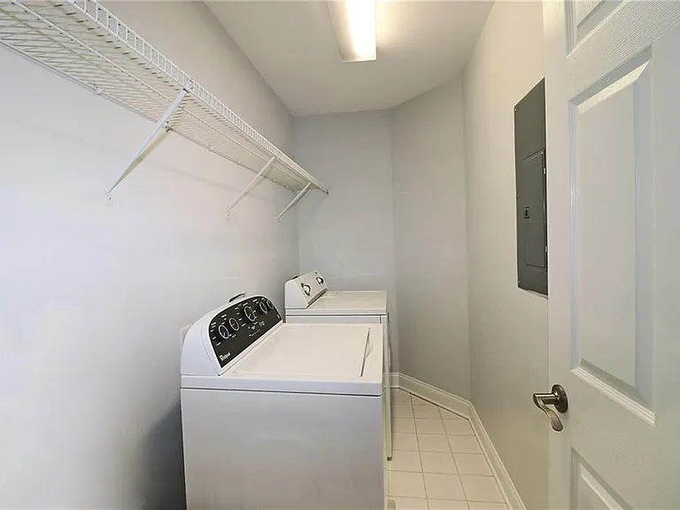 Washer and dryer, in unit