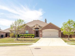 341 Bunny Cir, Saginaw, TX 76179