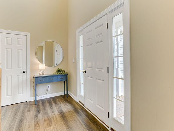 3rd image of 43 Westcote Ln