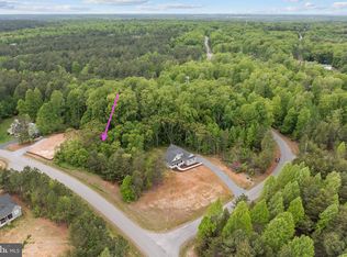 156 Lake Forest Dr, Mineral, VA