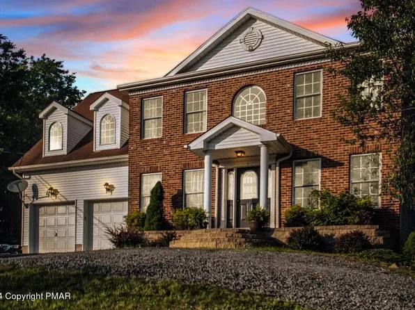 1478 Clover Rd, Long Pond, PA 18334