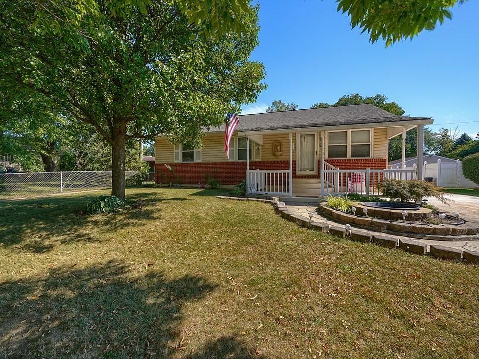 1st image of 444 Westport Dr