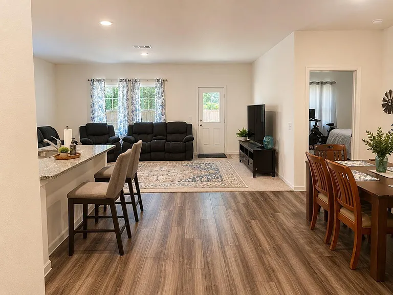 25356 Brushby Creek Dr — Photo 2