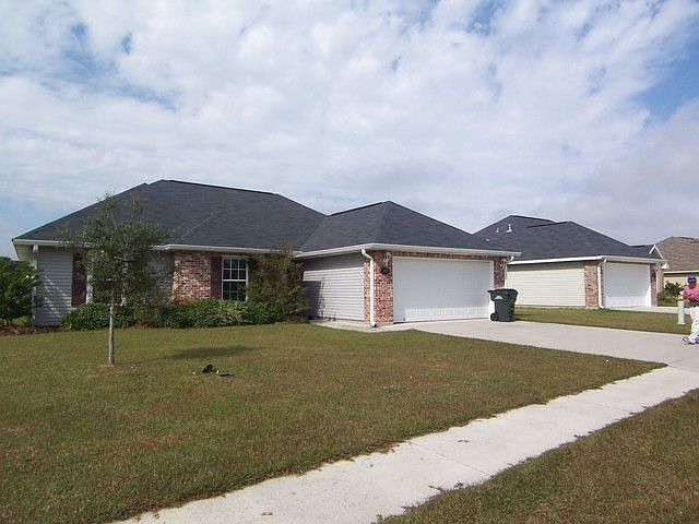 1st image of 409 Baptiste Cir