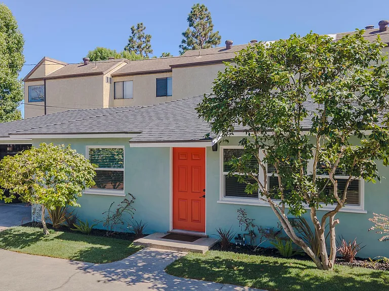1929 Anaheim Ave — Photo 7