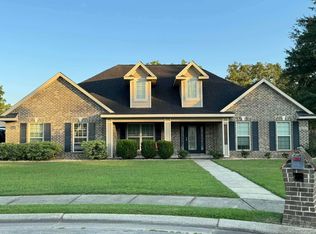 5468 Madelines Way, Pace, FL 32571