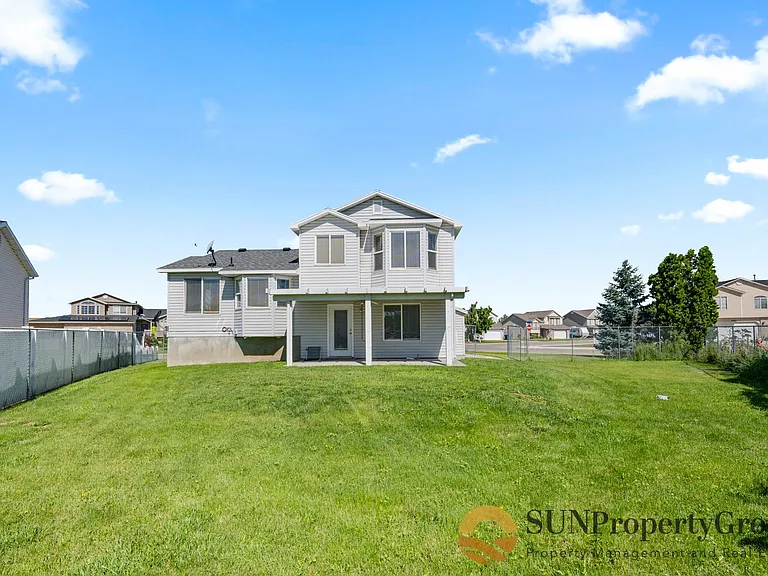 5458 S 4250 W — Photo 21