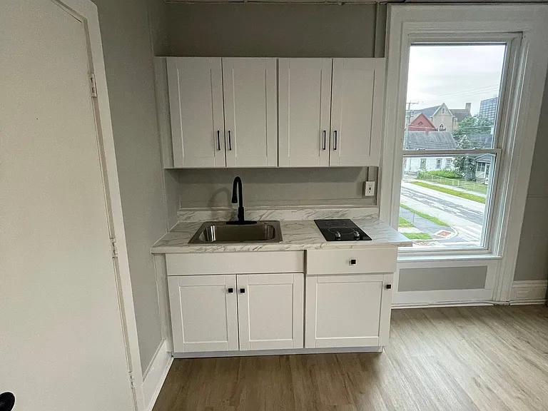 120 Myrtle St #6 — Photo 4