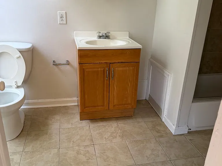 7405 Columbia Ave — Photo 10