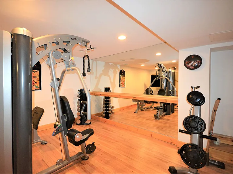 120 Wooleys Dr — Photo 28