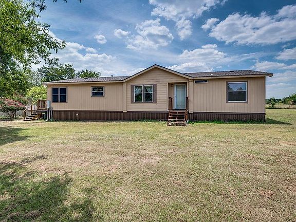 3rd image of 1084 Ashford Ln