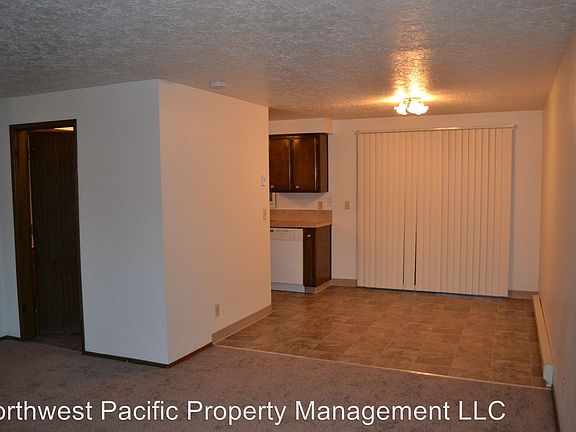 5th image of 4912 Elkhorn Dr SE