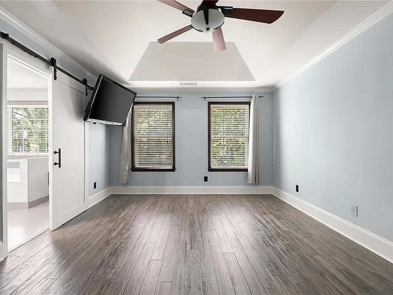 5583 Julian Pl — Photo 29